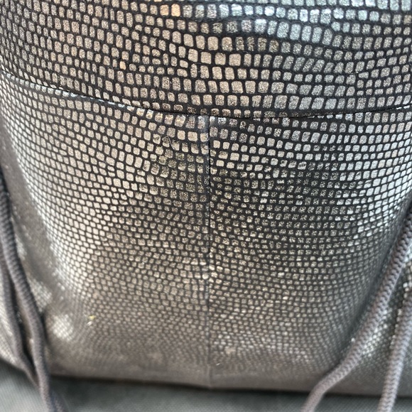 Latino Leather Backpack - Picture 4 of 6